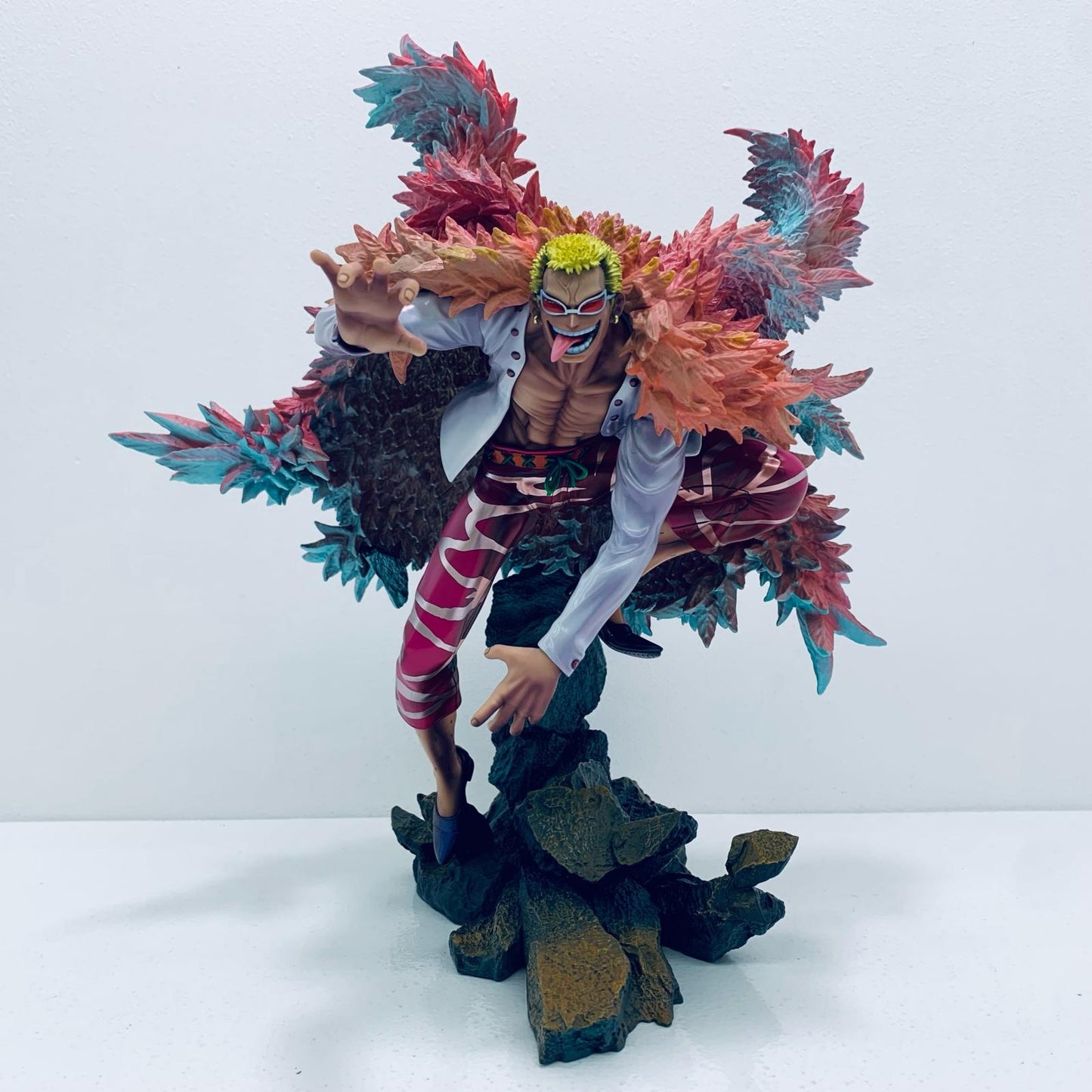 【中古】 ワンピース フィギュア 天夜叉 ドンキホーテ・ドフラミンゴ P.O.P “SA-MAXIMUM” メガトレショップ&オンラインショップ限定【フィギュア】【飾磨店】
