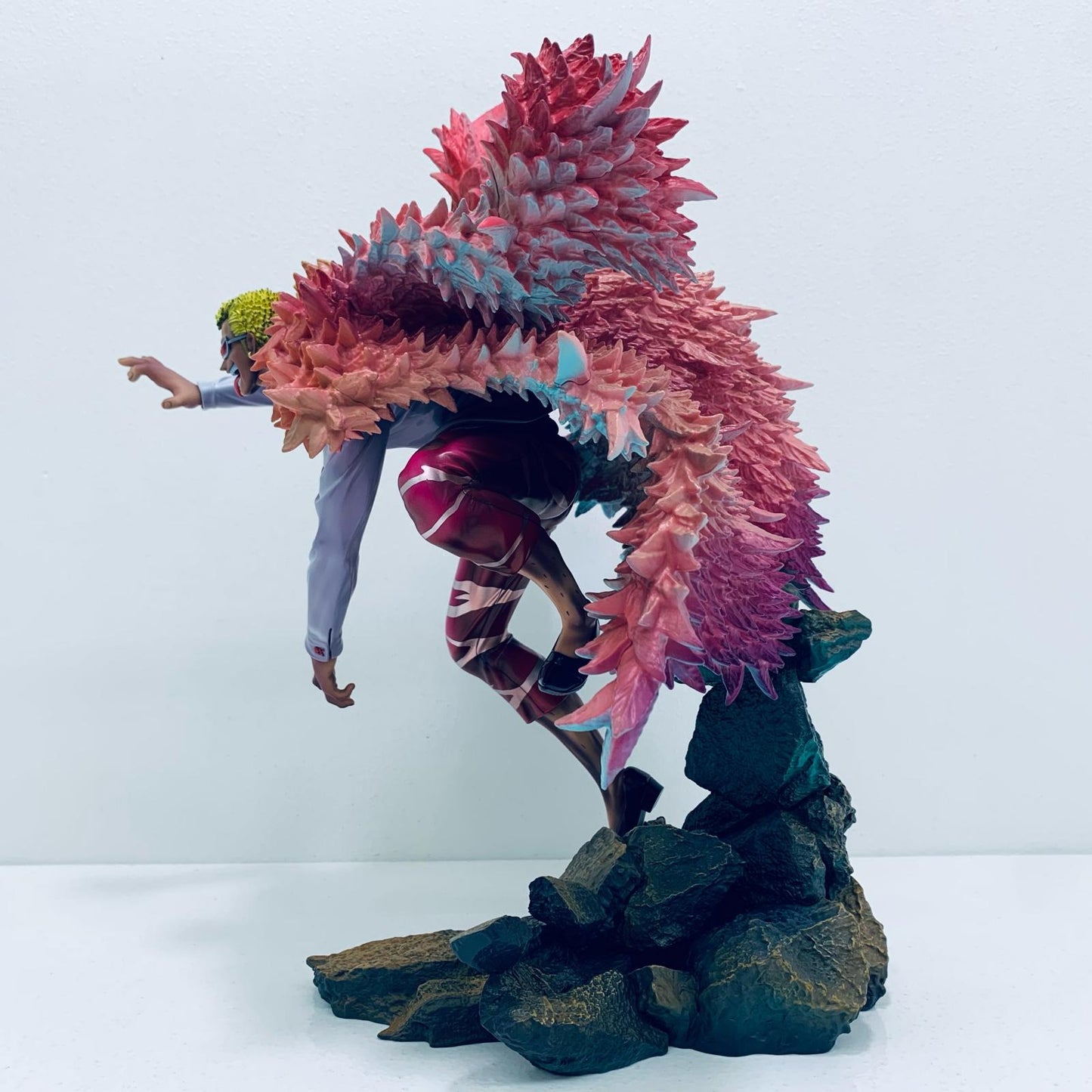 【中古】 ワンピース フィギュア 天夜叉 ドンキホーテ・ドフラミンゴ P.O.P “SA-MAXIMUM” メガトレショップ&オンラインショップ限定【フィギュア】【飾磨店】