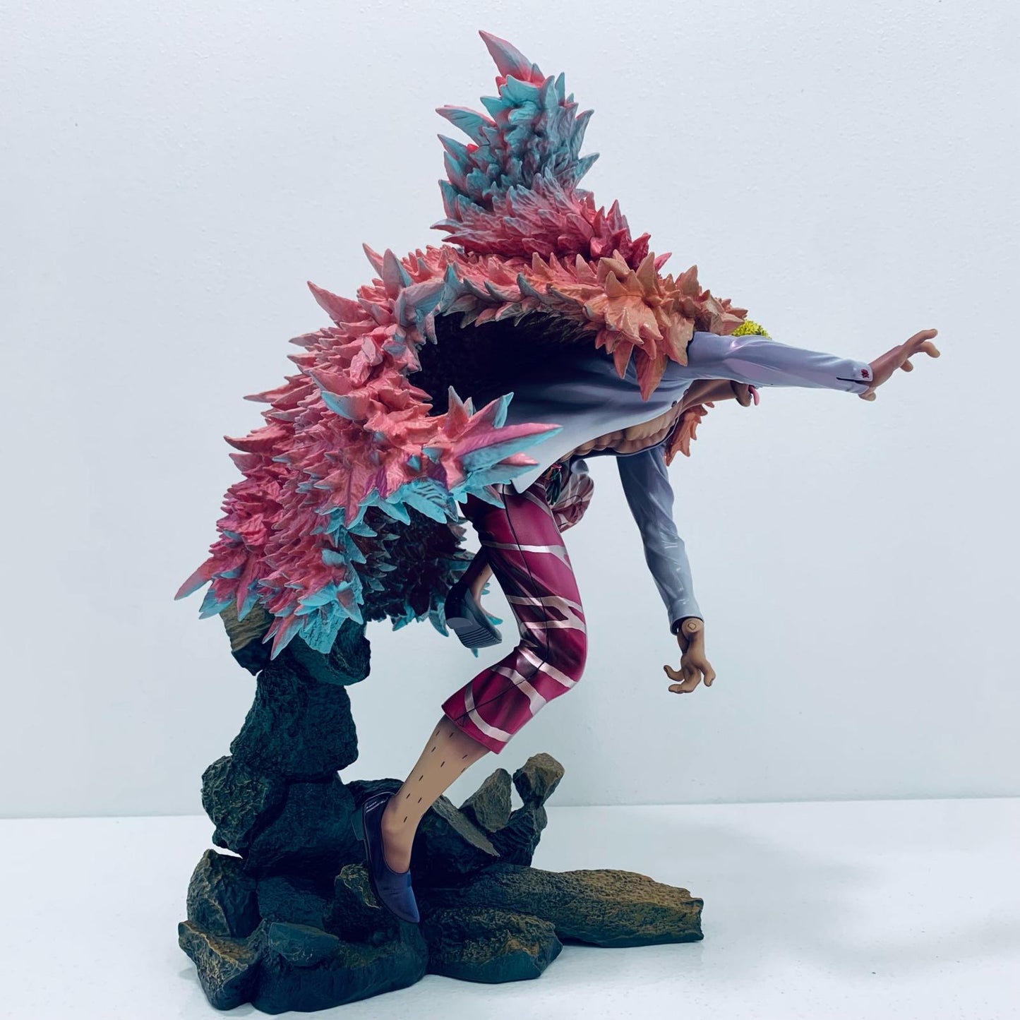 【中古】 ワンピース フィギュア 天夜叉 ドンキホーテ・ドフラミンゴ P.O.P “SA-MAXIMUM” メガトレショップ&オンラインショップ限定【フィギュア】【飾磨店】