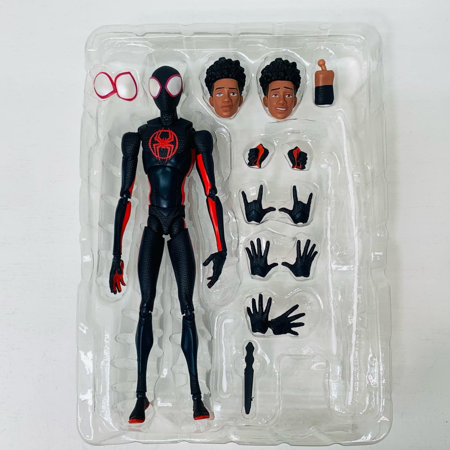 【中古】 S.H.Figuartsスパイダーマン(マイルス・モラレス)「スパイダーマン:アクロス・ザ・スパイダーバース」【フィギュア】【飾磨店】