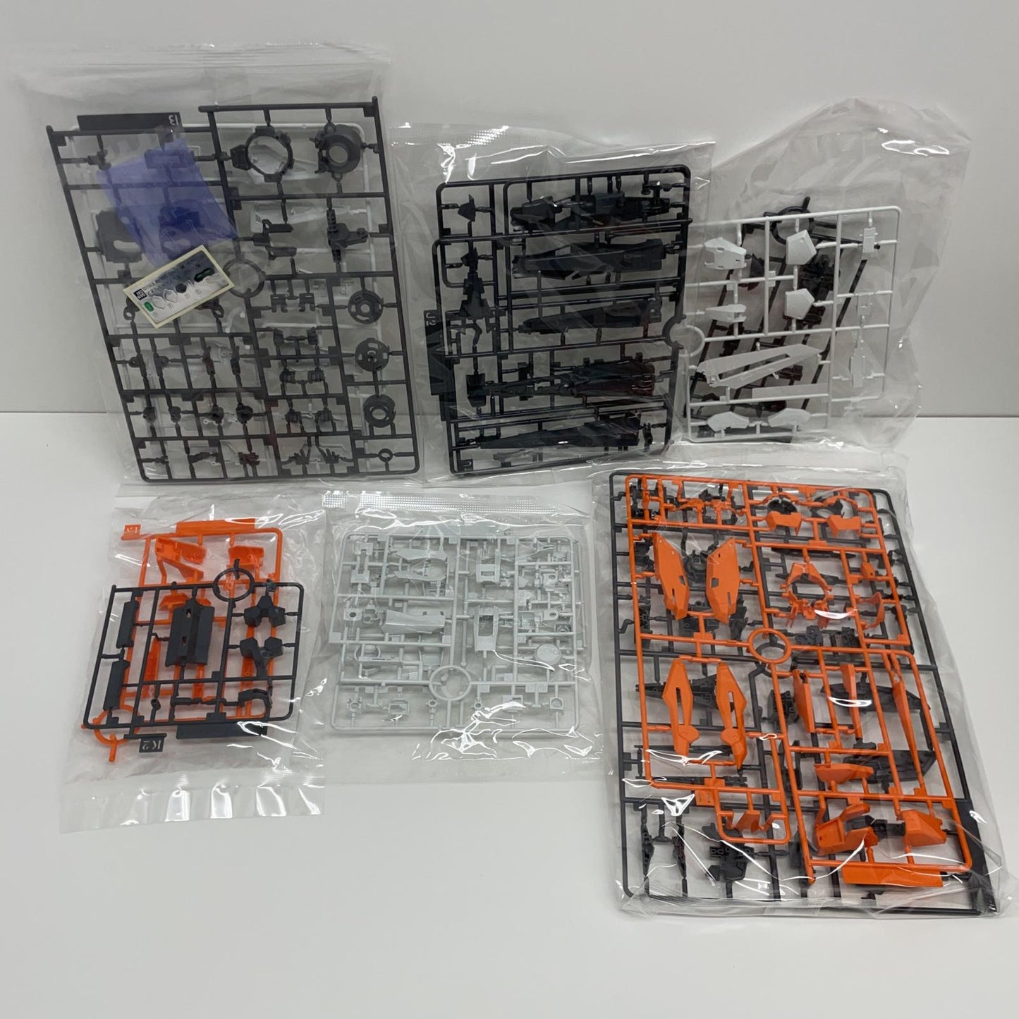 【中古】 機動戦士ガンダム00(ダブルオー) プラモデル GN-003 ガンダムキュリオス MG 1/100 5059547【飾磨店】