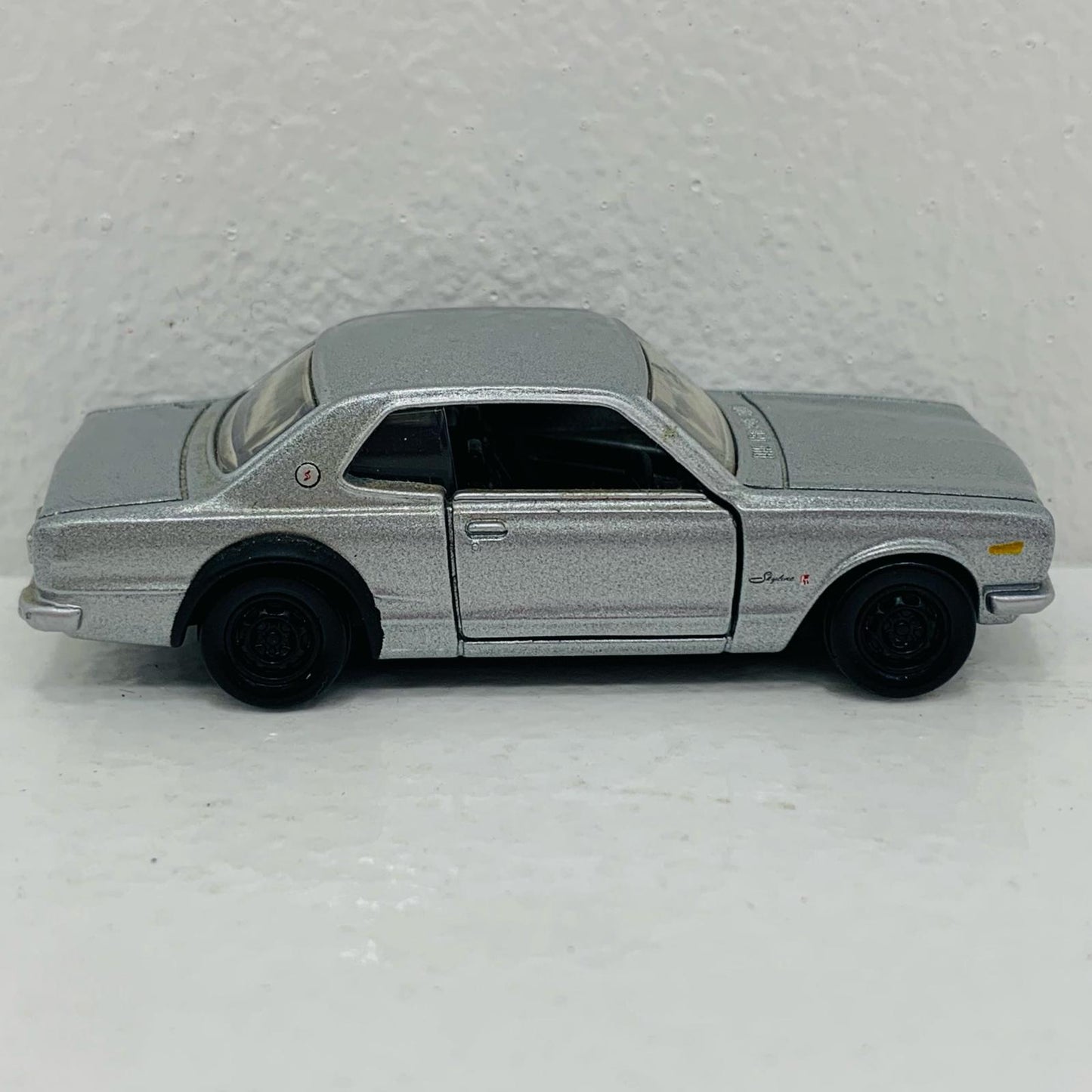 【中古】 1/61日産スカイラインGT-RKPGC10(シルバー)「トミカプレミアムNo.34」【飾磨店】