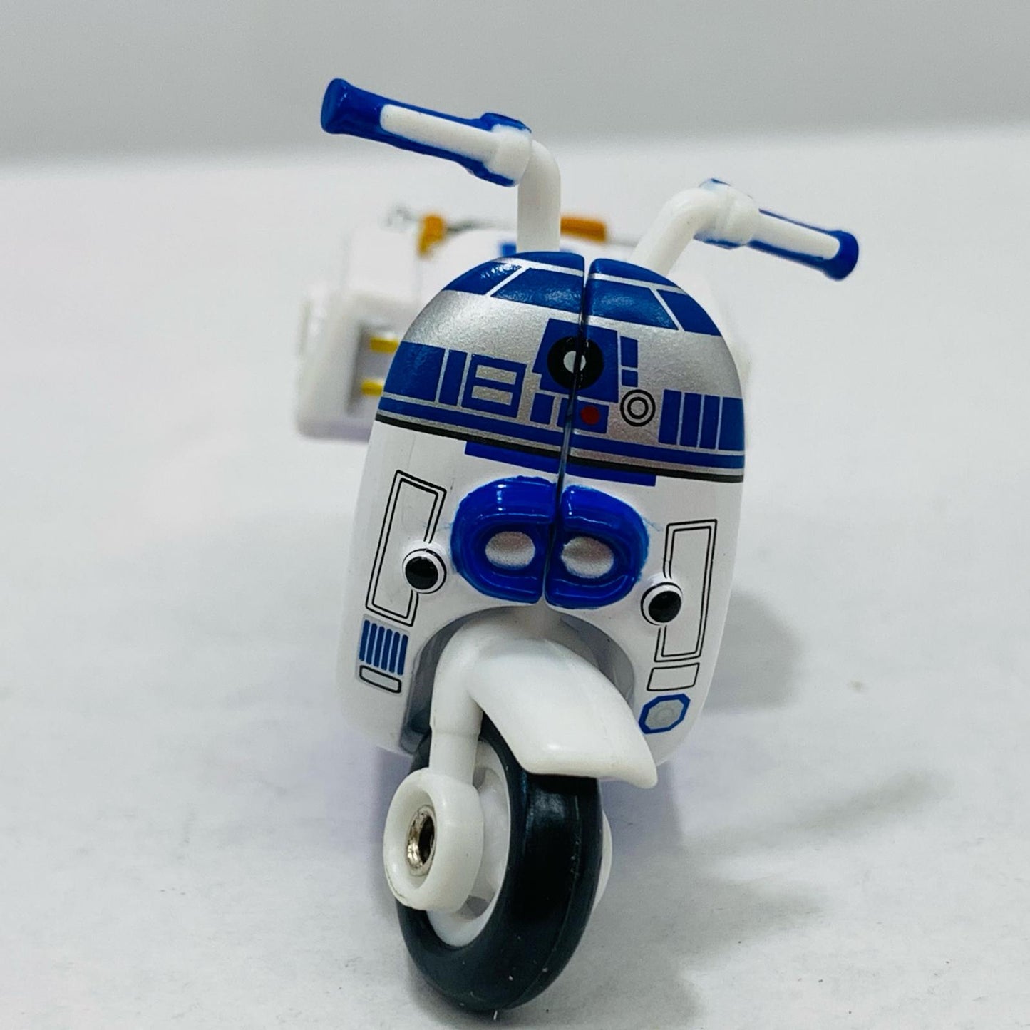 【中古】 R2-D2スクーター「トミカスター・ウォーズスター・カーズSC-05」【飾磨店】
