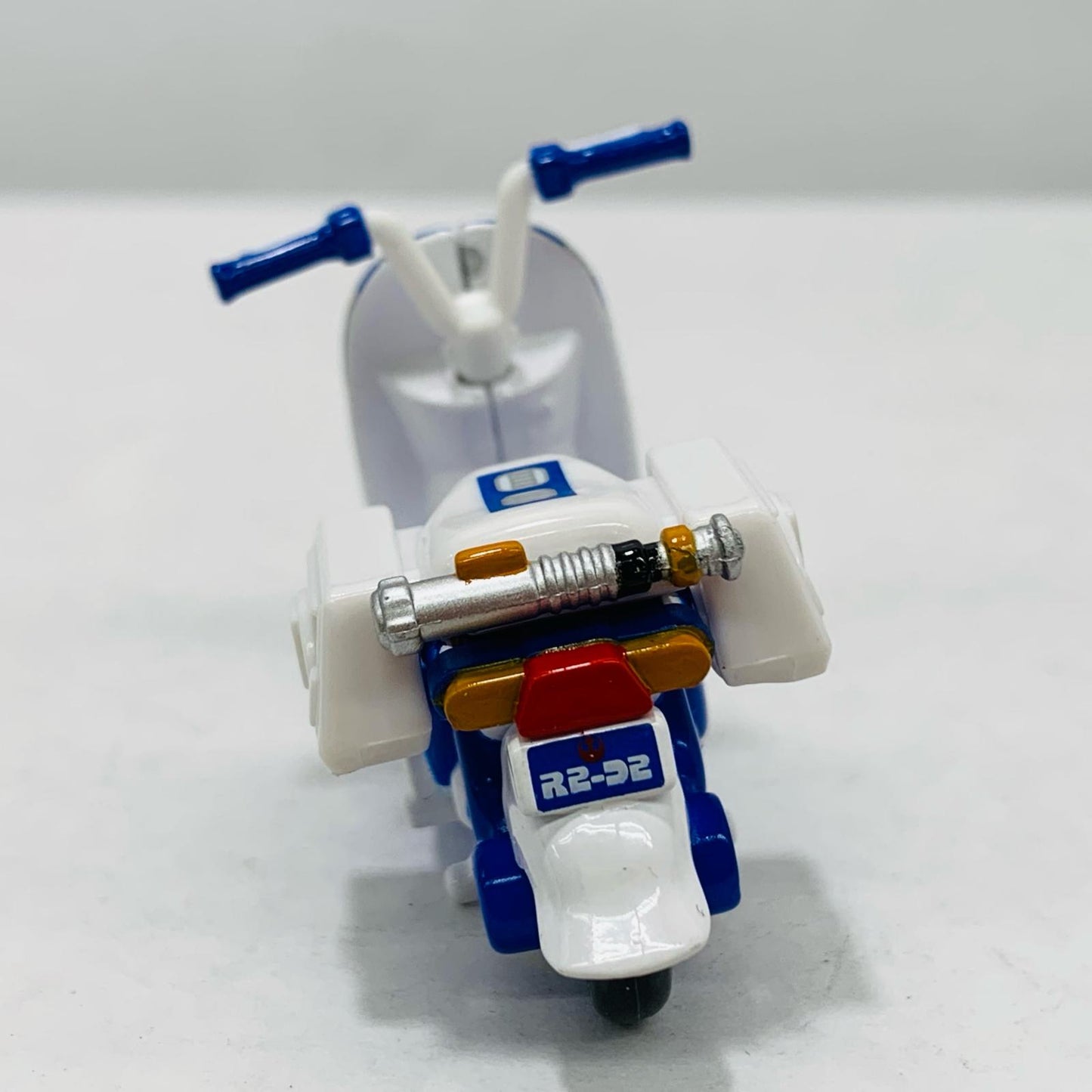 【中古】 R2-D2スクーター「トミカスター・ウォーズスター・カーズSC-05」【飾磨店】