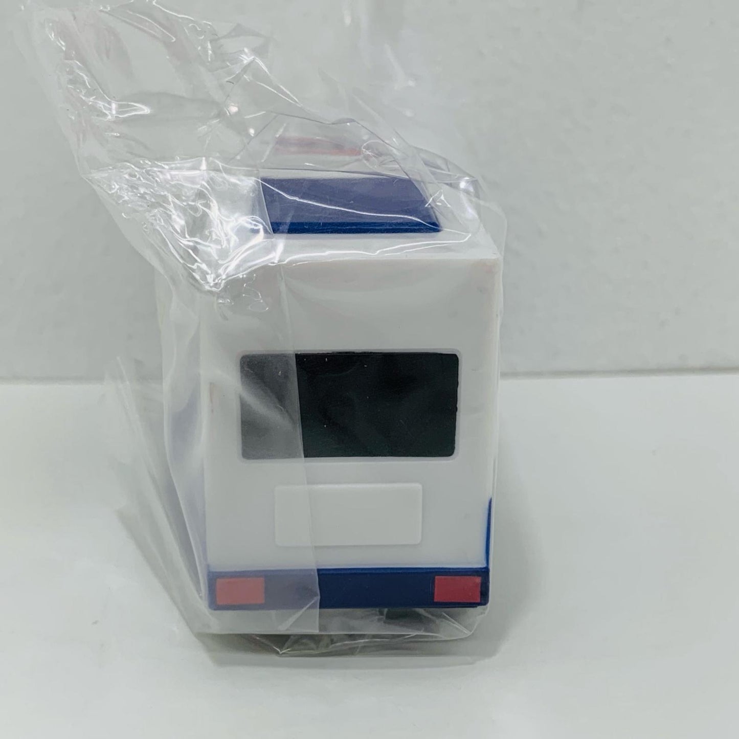 【中古】 カルピスキャンピングカー(ホワイト×ブルー)「トミカ」アサヒ飲料商品購入特典【飾磨店】