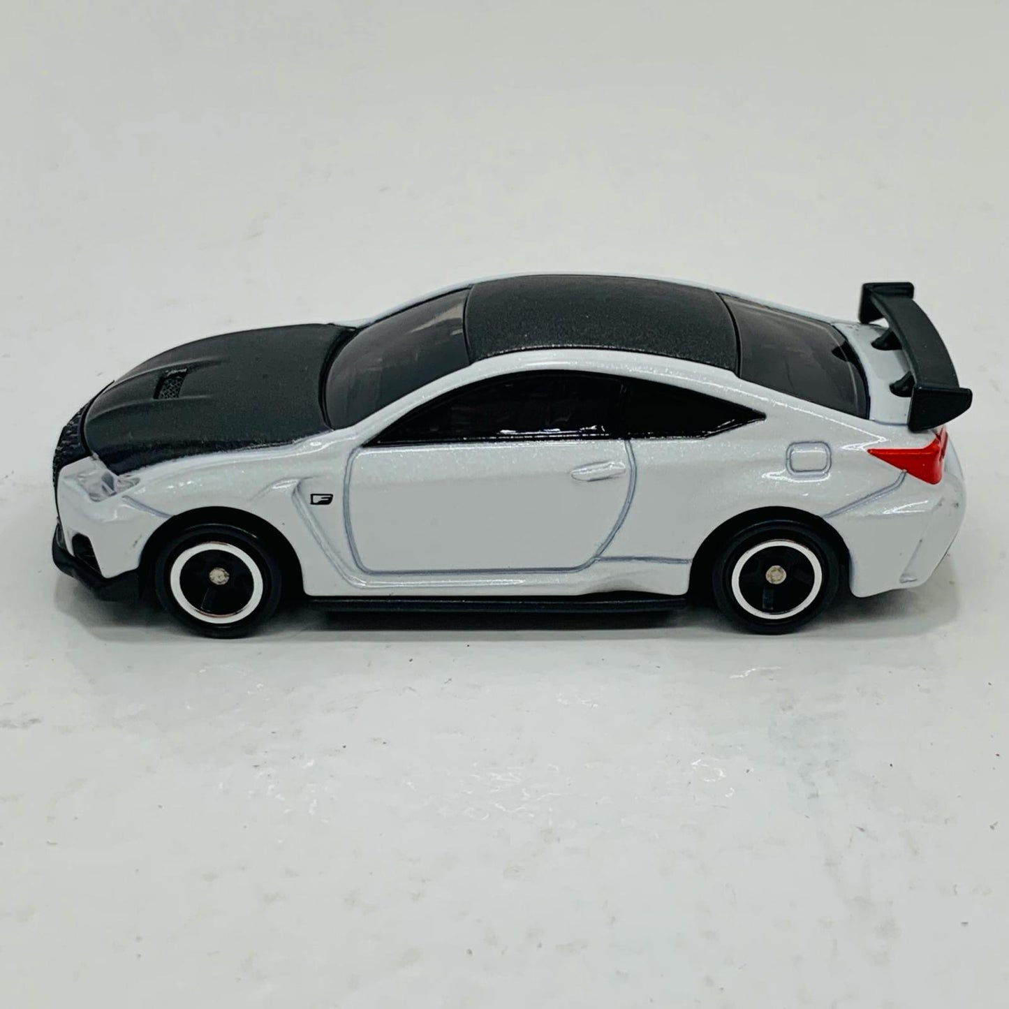 【中古】 レクサスRCFパフォーマンスパッケージ(ブラック)「トミカNo.84」初回特別仕様