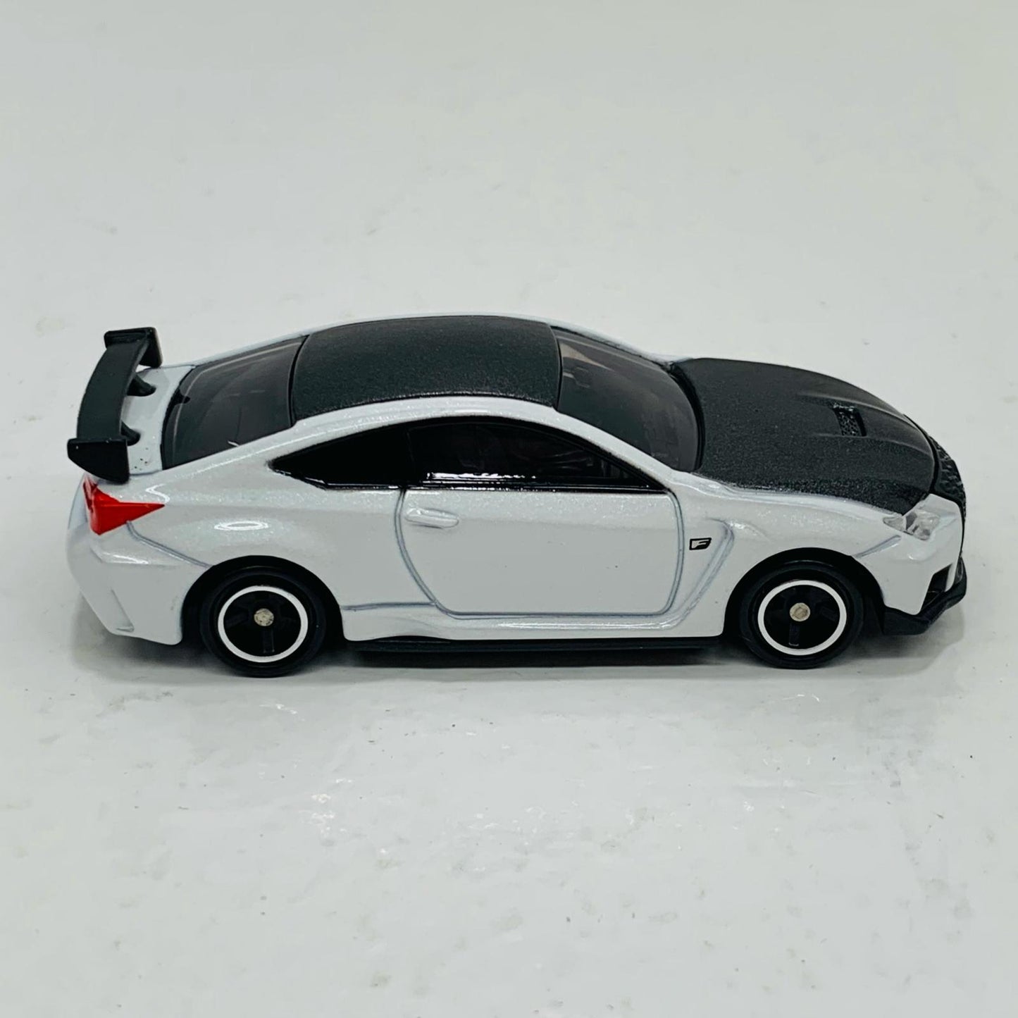 【中古】 レクサスRCFパフォーマンスパッケージ(ブラック)「トミカNo.84」初回特別仕様