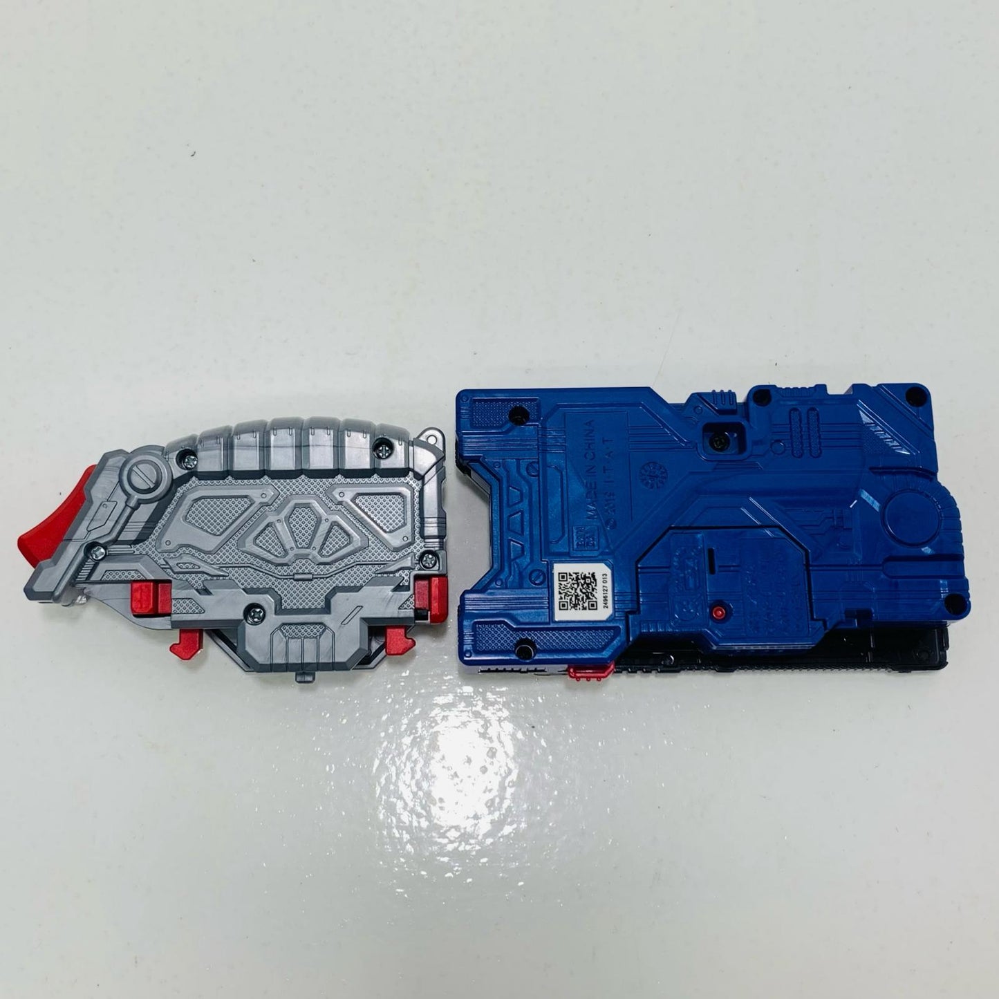 【中古】 DXアサルトウルフプログライズキー「仮面ライダーゼロワン」【飾磨店】