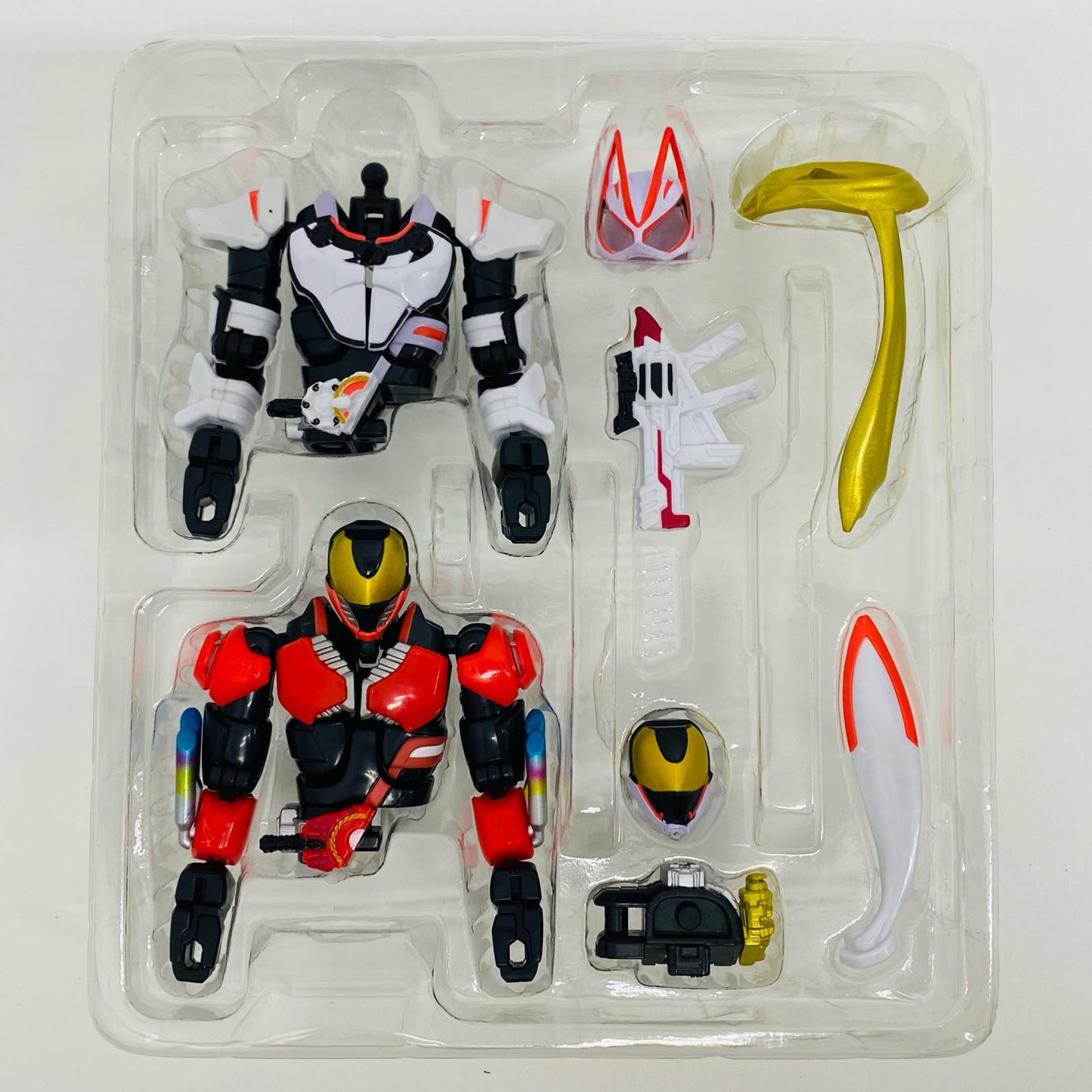 【中古】 仮面ライダーギーツマグナムブースト(重塗装ver.)&フィーバーセット「仮面ライダーギーツ」リボルブチェンジフィギュア【フィギュア】【飾磨店】