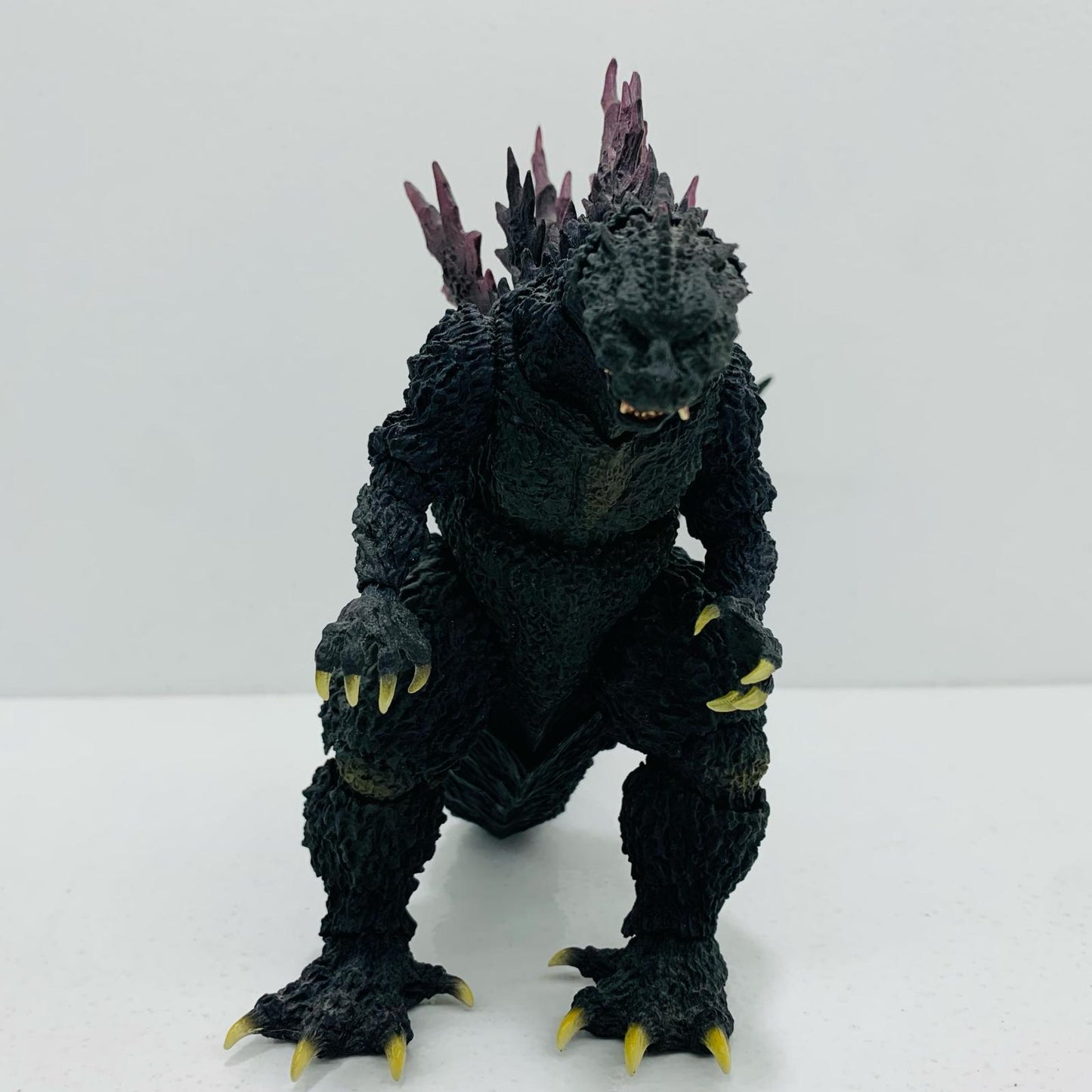 【中古】 S.H.MonsterArtsゴジラ2000ミレニアム「ゴジラ2000ミレニアム」【フィギュア】【飾磨店】