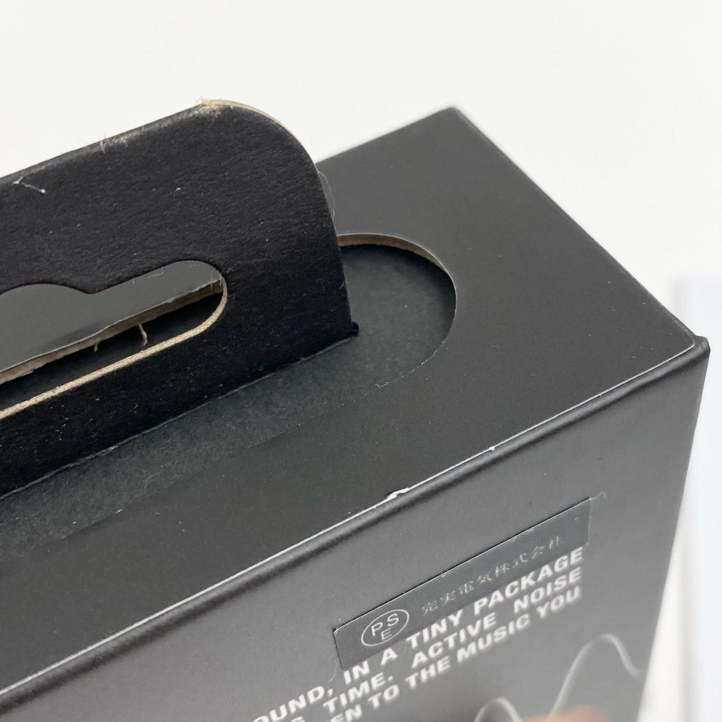 Marshall MOTIF Ⅱ A.N.C. マーシャル ノイズキャンセリングイヤホン Bluetooth 防水・防塵 外音取り込み イヤーピース・充電コード・説明書付属【加古川店】