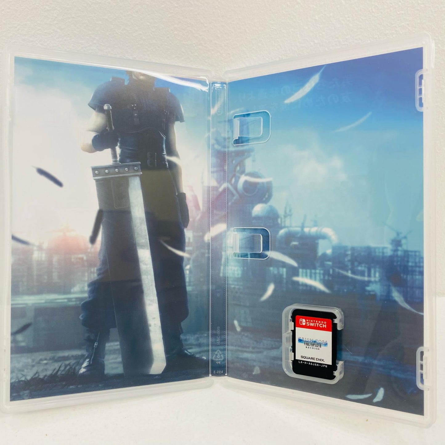 【中古】 ゲームソフト クライシス・コア-ファイナルファンタジー7-リユニオン Nintendo Switch HAC-P-A6J6A【飾磨店】