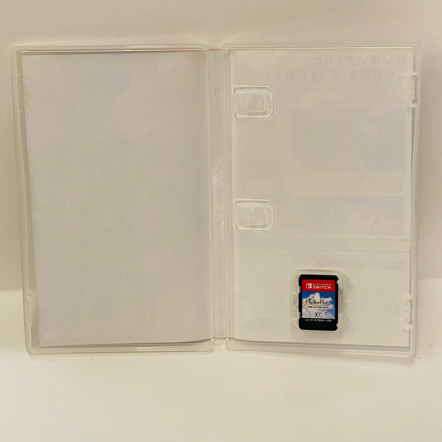 【中古】 ゲームソフト ライザのアトリエ 常闇の女王と秘密の隠れ家 Nintendo Switch ロールプレイング HAC-P-AT8AA