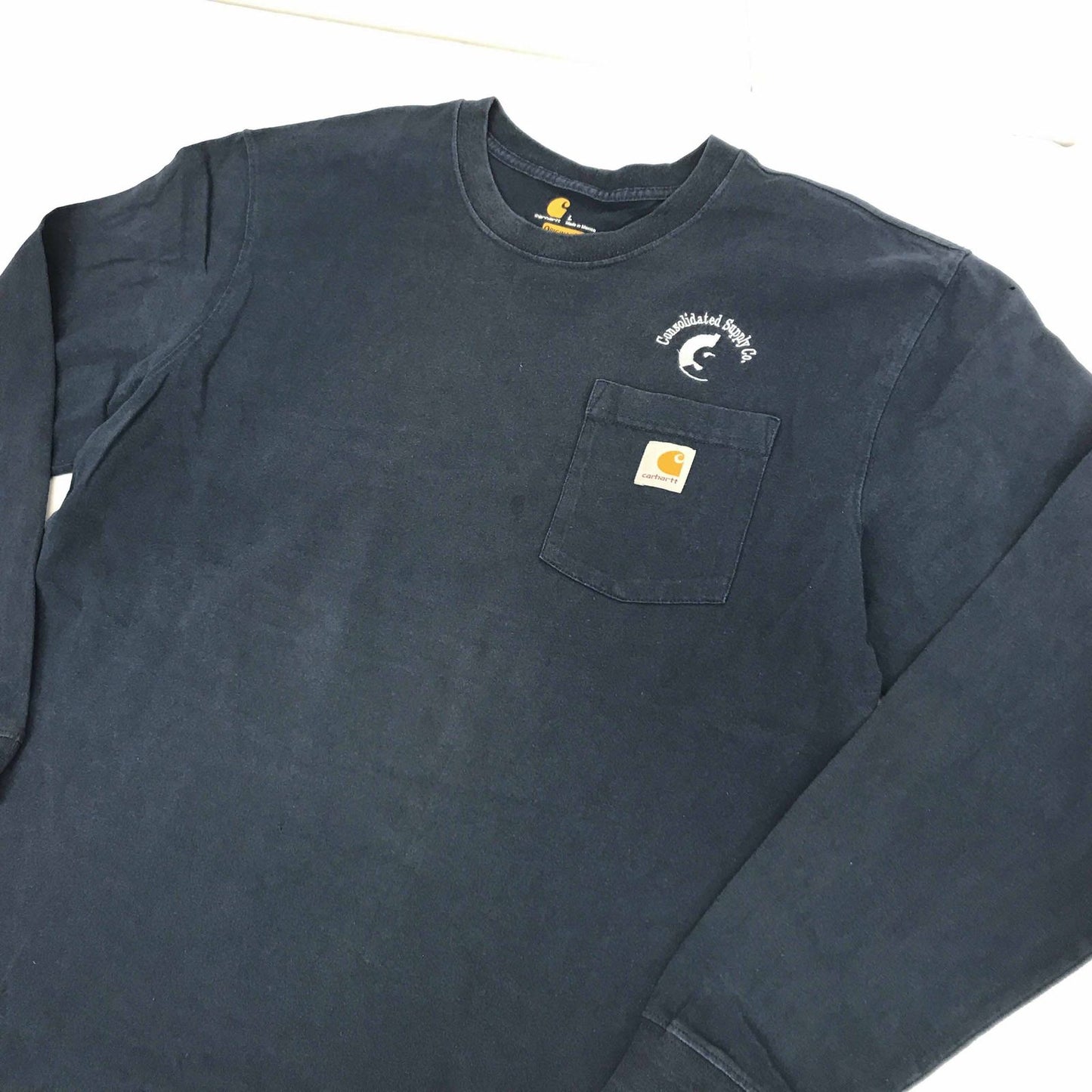 【中古】Carhartt | カーハート 半袖Tシャツ カーハート ORIGINAL FIT ワンポイントロゴ 胸企業刺繍入り ポケットTシャツ ポケT ネイビー L 長袖 ネイビー サイズ:L【加古川物流】