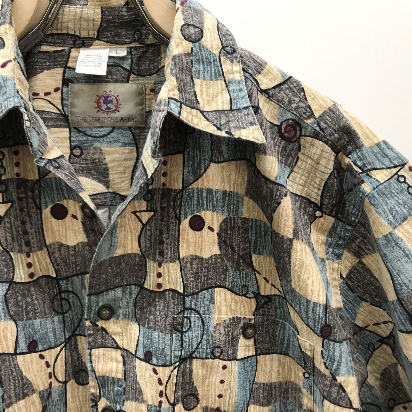 【中古】 長袖シャツ テリトリーアヘッド リネン混ヘビーコットン 半袖シャツ ポップエスニックアート柄 XXL マルチカラー サイズ:L【加古川物流】