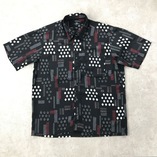 【中古】 半袖シャツ L 90年代 JPN VINTAGE Adam & Eve 総柄 ポリエステルシャツ半袖  四角ひし形連続 赤と黒白 アート風柄 ビンテージ その他【加古川物流】