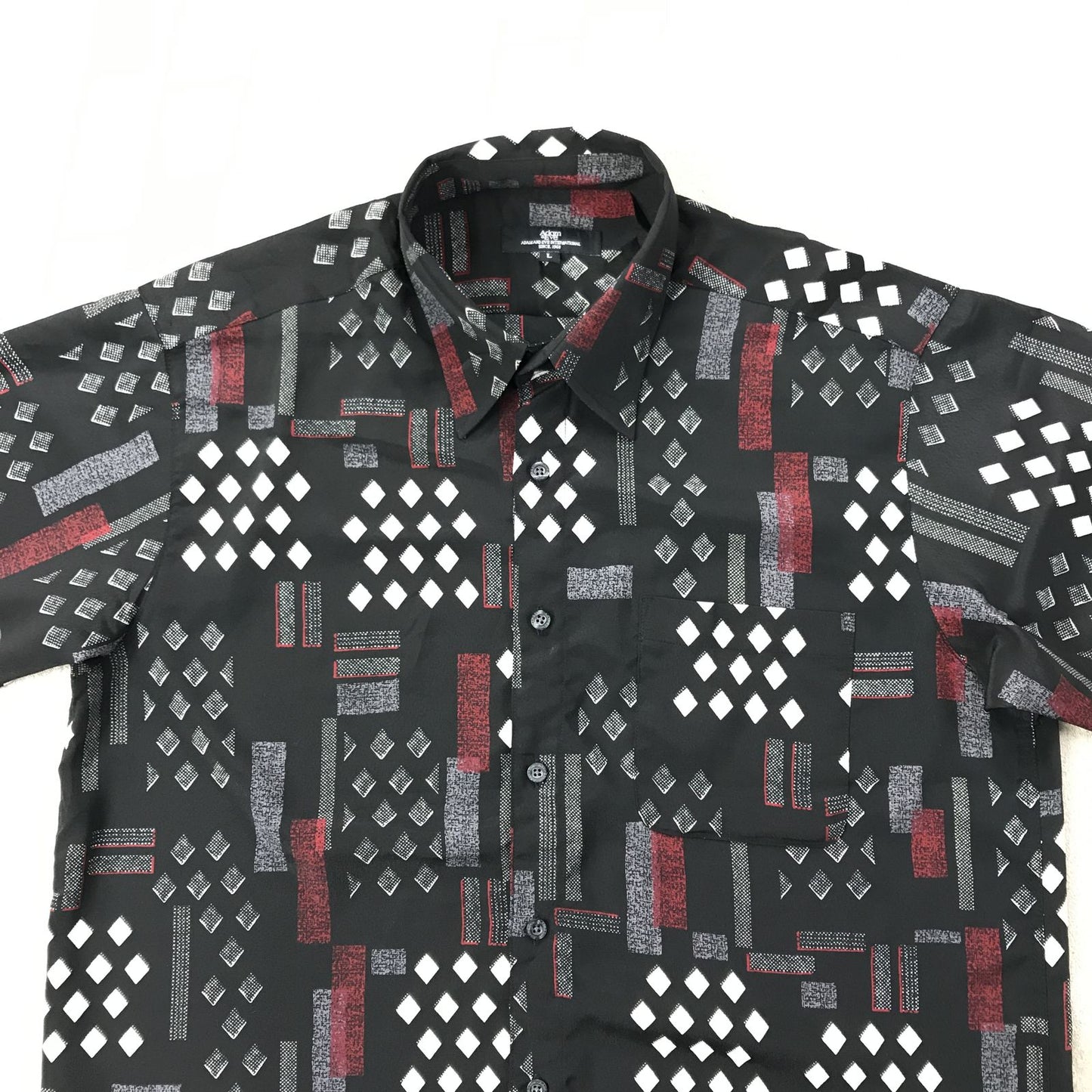 【中古】 半袖シャツ L 90年代 JPN VINTAGE Adam & Eve 総柄 ポリエステルシャツ半袖 四角ひし形連続 赤と黒白 アート風柄 ビンテージ その他【加古川物流】