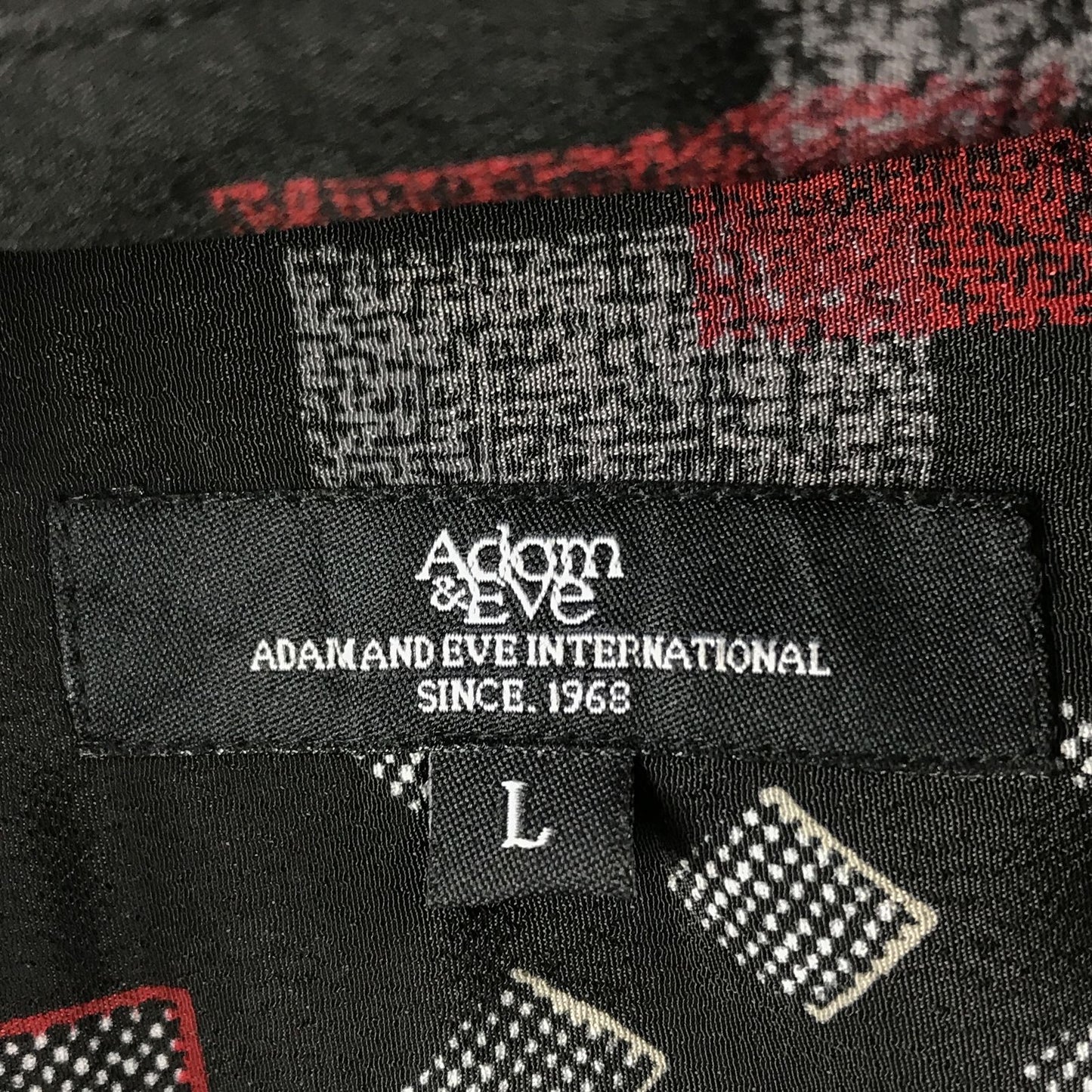 【中古】 半袖シャツ L 90年代 JPN VINTAGE Adam & Eve 総柄 ポリエステルシャツ半袖 四角ひし形連続 赤と黒白 アート風柄 ビンテージ その他【加古川物流】