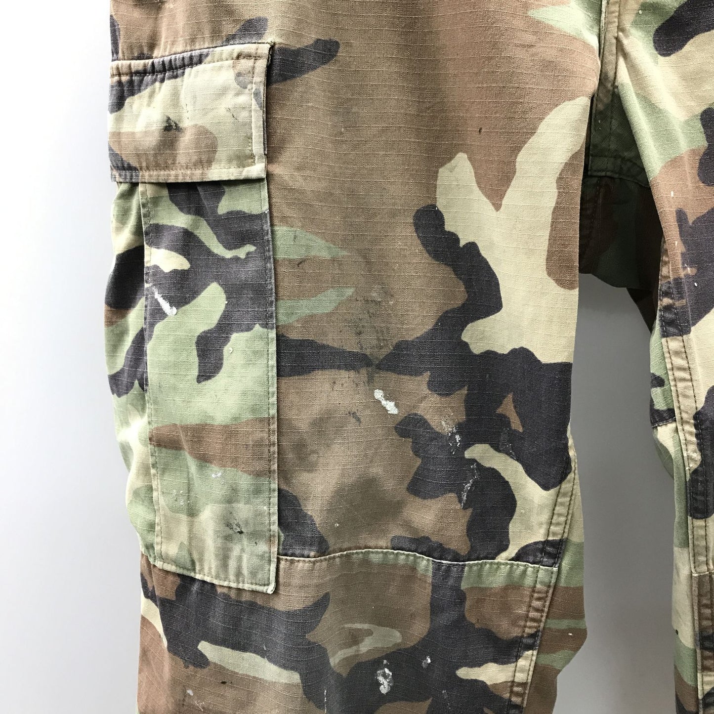 【中古】 パンツ 80年代? 米軍 ウッドランドカモ 迷彩 リップストップ ミリタリー カーゴパンツ コンバットパンツ BDU パンツ USA製 メンズ MEDIUM-REGULAR マルチカラー【加古川物流】