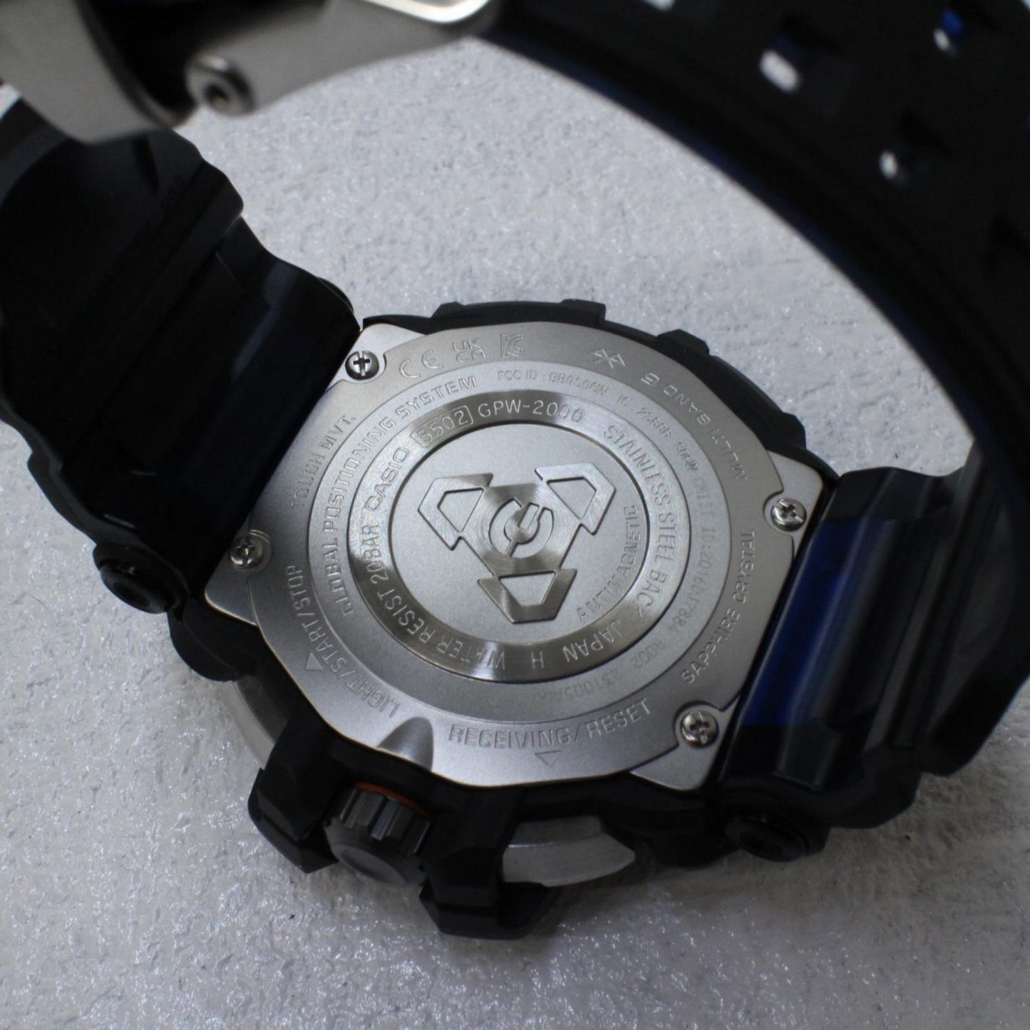 【中古】G-SHOCK | ジーショック GRAVITYMASTER 腕時計 GPW-2000-1A2JF アナログ表示 ソーラー電波時計 ブルー 文字盤グレー【加古川物流】