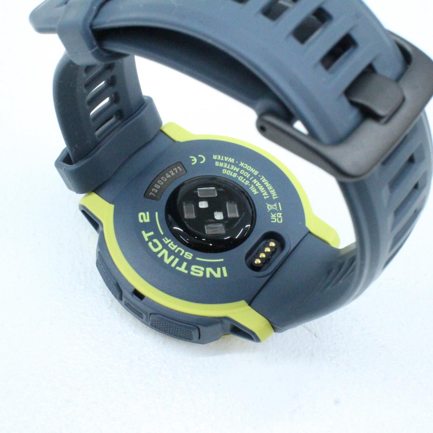【中古】GARMIN | ガーミン Instinct 2 Surf Edition 腕時計 010-02626-42 デジタル表示 クオーツ イエロー 文字盤ブラック【加古川物流】