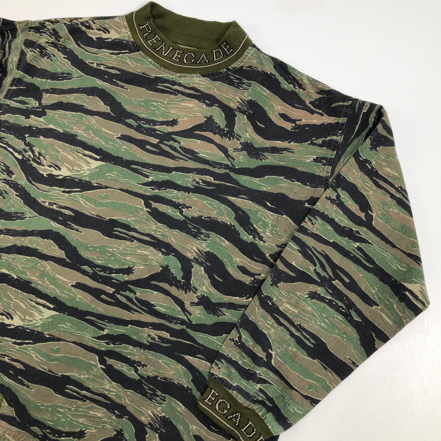 【中古】 RENEGADE タイガーカモ リブデザイン プルオーバー その他アウター カモ サイズ:XL【加古川物流】