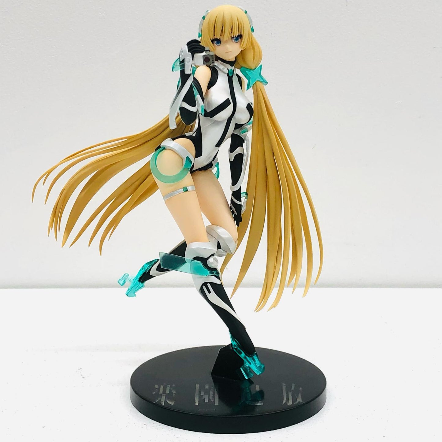 【中古】 楽園追放 フィギュア アンジェラ・バルザック【フィギュア】【加古川物流】