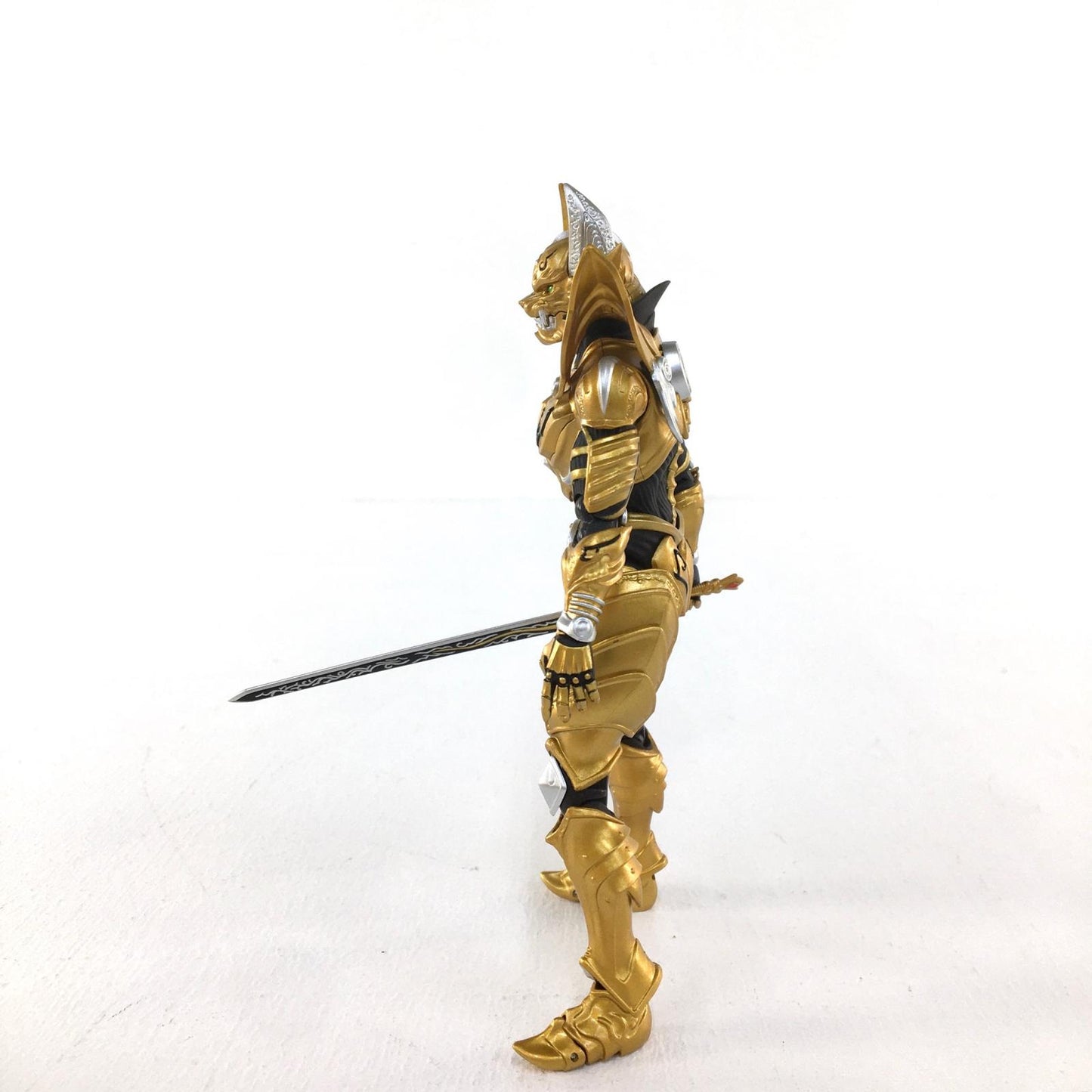 【中古】 特撮 フィギュア 黄金騎士ガロ 流牙金色 ver. S.H.Figuarts【フィギュア】【加古川物流】