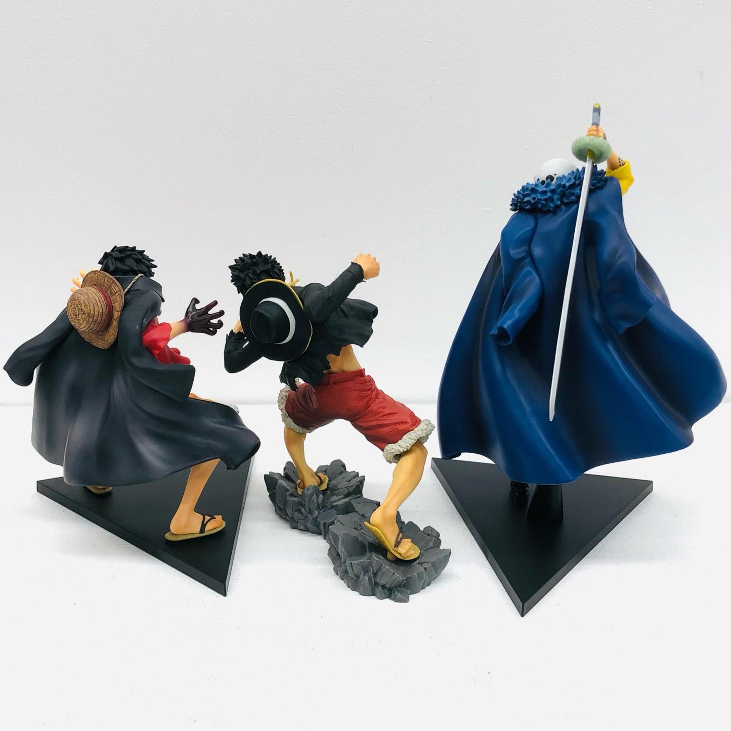 【中古】 ワンピース フィギュア ルフィ黒手 ルフィ黒シャツ ロー 一番くじ 3体セット【フィギュア】【加古川物流】