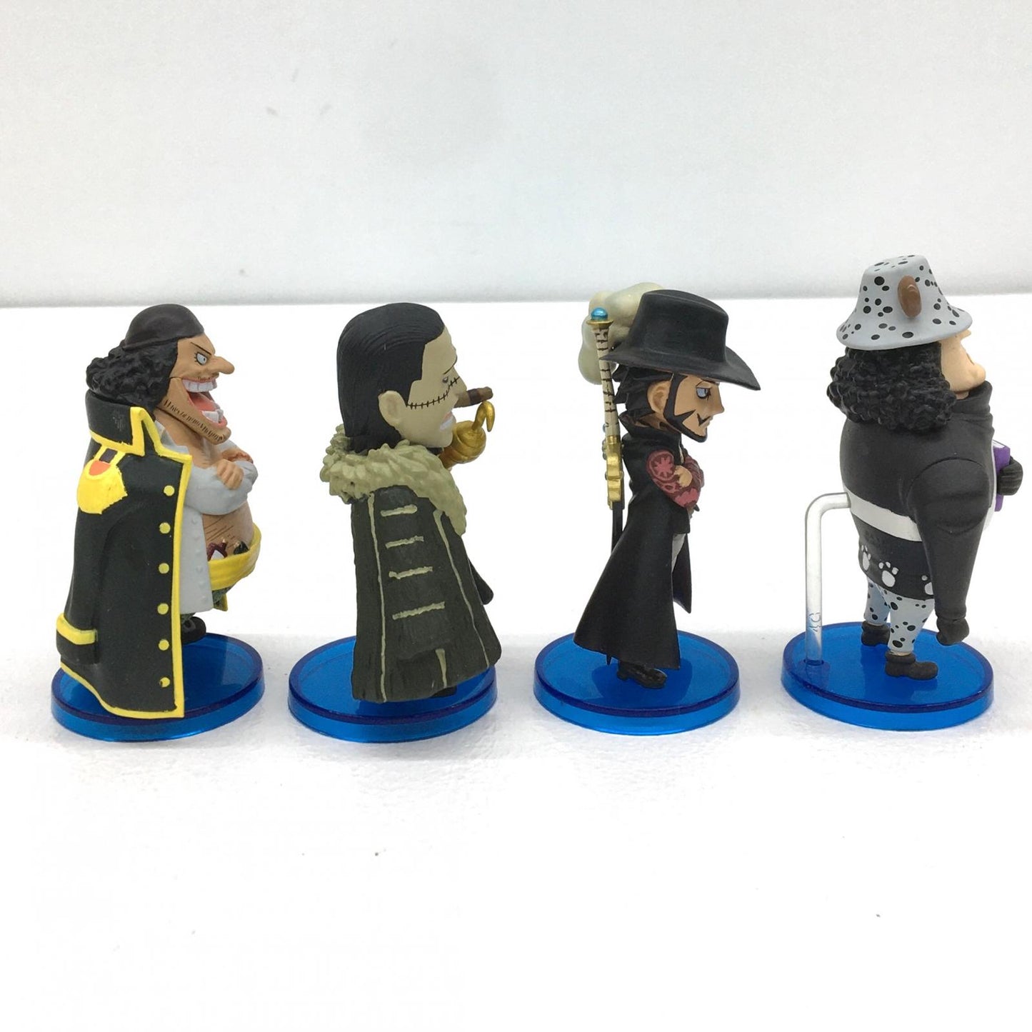 【中古】 ワンピース フィギュア ミホーク クロ コ ダイル ティーチ くま ワールドコレクタブル 4体セット【フィギュア】【加古川物流】