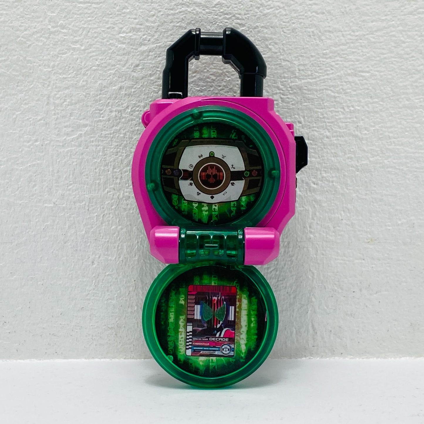 Kamen Rider Gaim: Decade Lockshield
