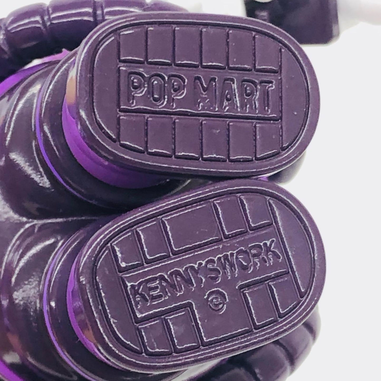 フィギュア LIL DEVIL 「POPMART MEGA SPACE MOLLY 100%×emoji シリーズ」 LIL DEVIL【フィギュア】【飾磨店】