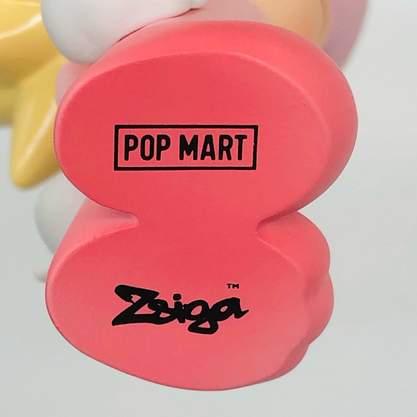 Big Ear Rabbit 「POPMART ZSIGA Walking Into The Forest シリーズ」【フィギュア】