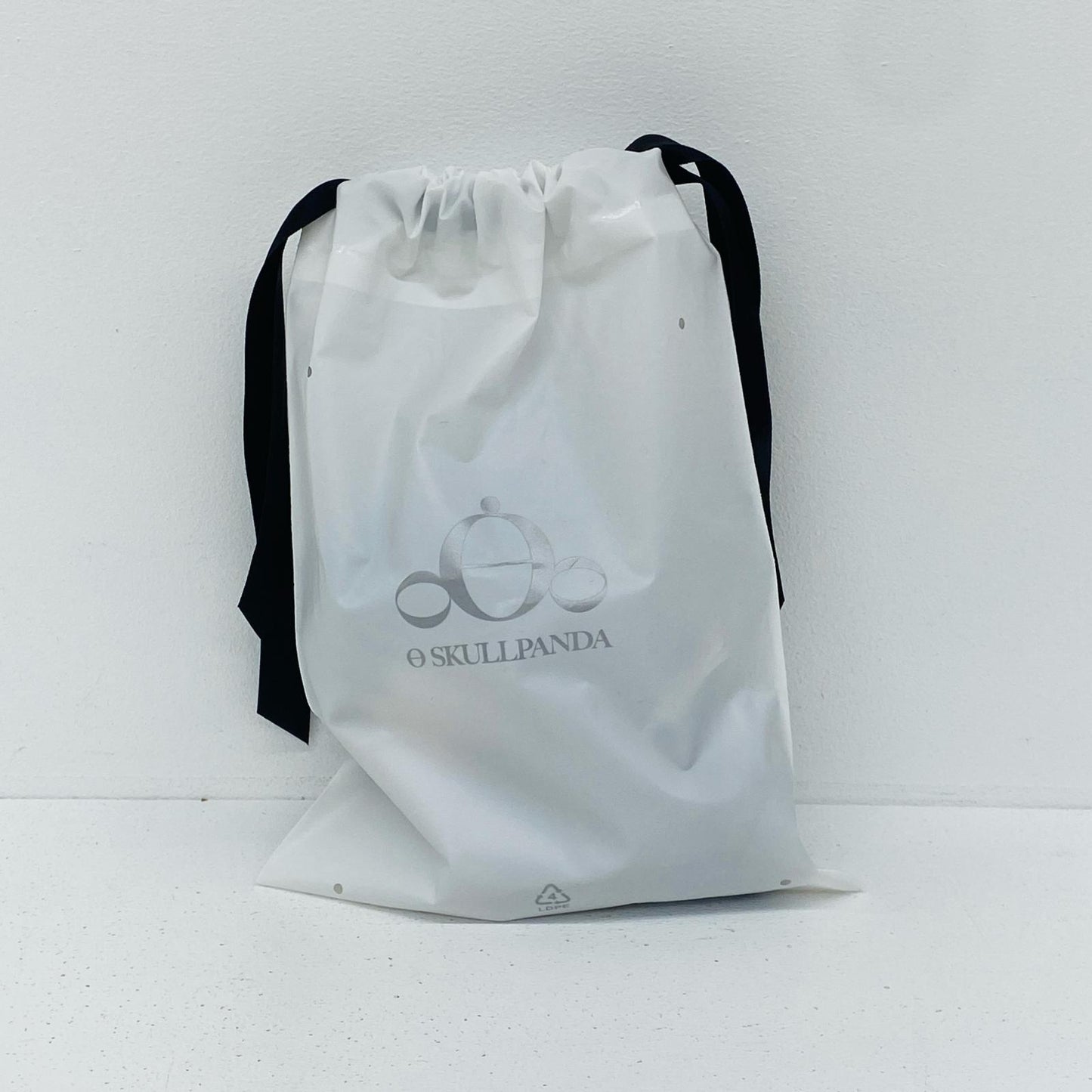 【中古】 SKULLPANDA フィギュア Darkness SKULLPANDA You Found Me!【フィギュア】【飾磨店】
