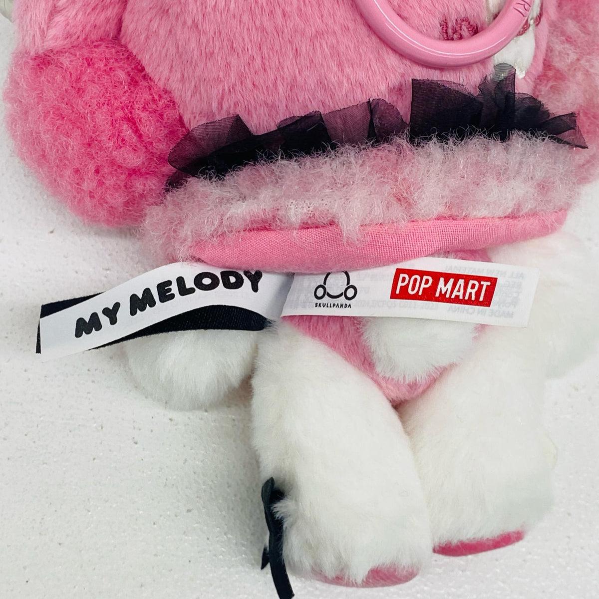 ぬいぐるみ SKULLPANDA × MY MELODY ぬいぐるみペンダント 「POPMART SKULLPANDA×サンリオキャラクターズ」【飾磨店】