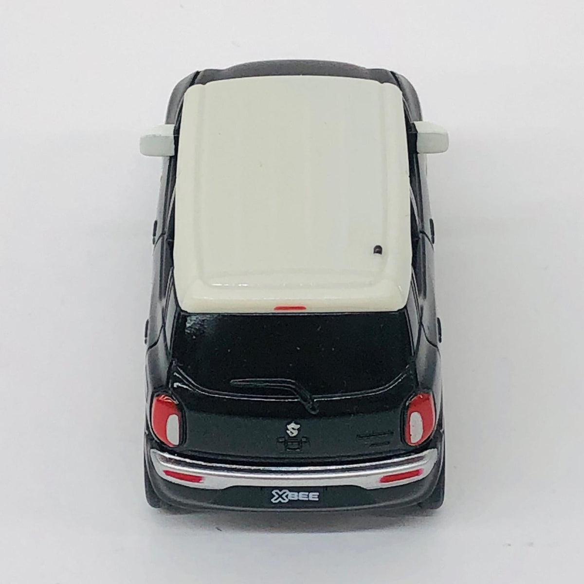 おもちゃ・玩具 SUZUKI XBEE(スーパーブラックパール3トーン) プルバックカー 非売品 SUZUKI XBEE【加古川物流】