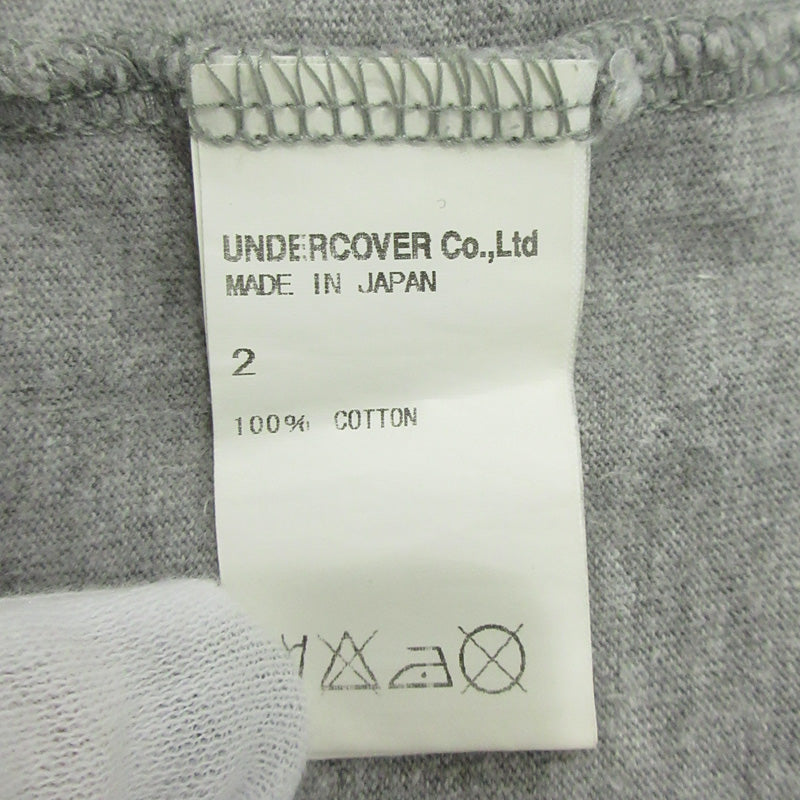 UNDERCOVER | アンダーカバー × JUN TAKAHASHI (ジュンタカハシ) CAPEL プリント 半袖Tシャツ グレー サイズ:2【三重本店】