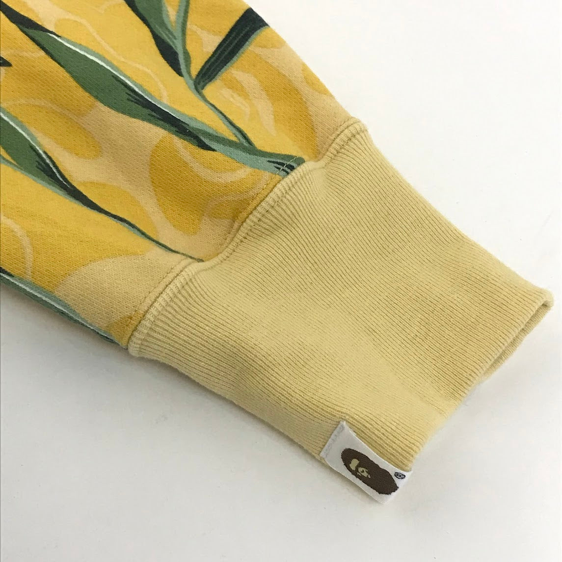 A BATHING APE | アベイシングエイプ TULIP CAMO プルオーバーパーカー チューリップ柄 パーカー 001PPK802004L イエロー サイズ:M【倉吉店】