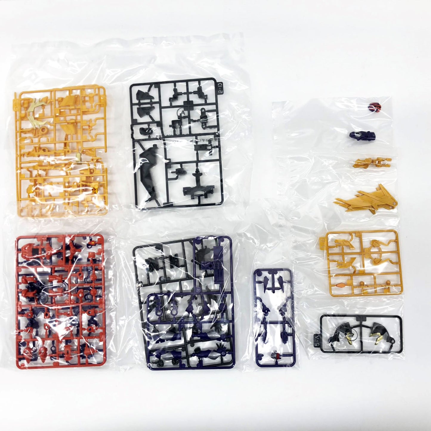 【中古】 SMP SSSS.DYNAZENON グリッドナイト&ゴルドバーンセット プレミアムバンダイ・TSUBURAYA STORE ONLINE限定【飾磨店】