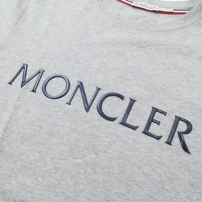 【中古】MONCLER | モンクレール 半袖Tシャツ D10918026250 並行品 サイド切り替え ラバーロゴ グレー サイズ:M