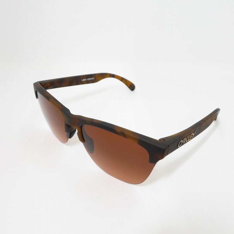 OAKLEY | オークリー Frogskins サングラス OO9374-5063 ブラウン【瀬戸大橋店】
