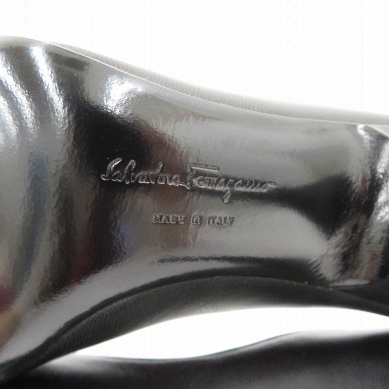 Salvatore Ferragamo | サルヴァトーレフェラガモ TIBERIA パンプス 0345880 サイズ:UK6(約24.5cm) ブラック 24.5cm【瀬戸大橋店】
