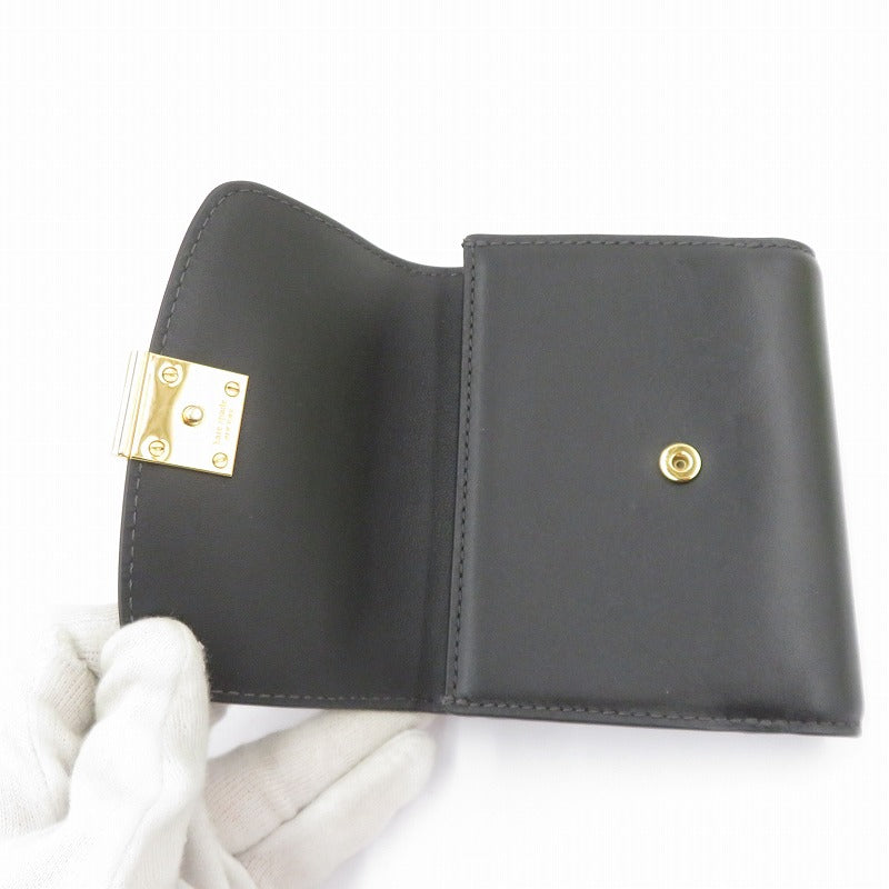 kate spade NEW YORK | ケイトスペードニューヨーク ダコタ バイフォールドフラップウォレット 三つ折り財布 ブラック【瀬戸大橋店】