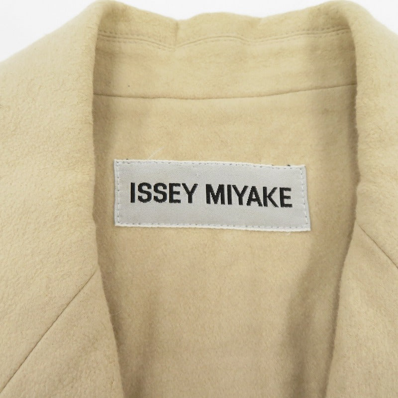 ISSEY MIYAKE | イッセイミヤケ ジャケット その他アウター IM93-FD042 ベージュ サイズ：M【瀬戸大橋店】