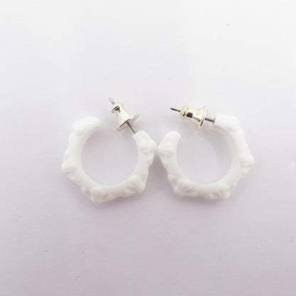 CHROME HEARTS | クロムハーツ RUBBER HOOP CROSS ピアス ホワイト【瀬戸大橋店】