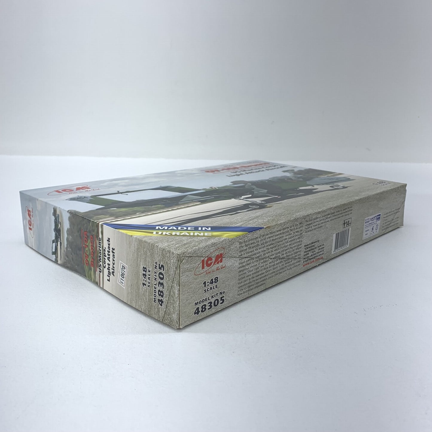 未組立 1/48 アメリカ海兵隊 OV-10A ブロンコ軽攻撃機 / ICM [48305]..