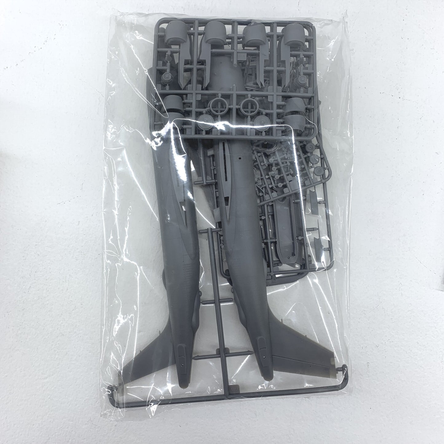 未組立 1/144 米 ボーイング RC-135V/W リベットジョイント 情報収集機 / RE14349 ローデン RODEN..