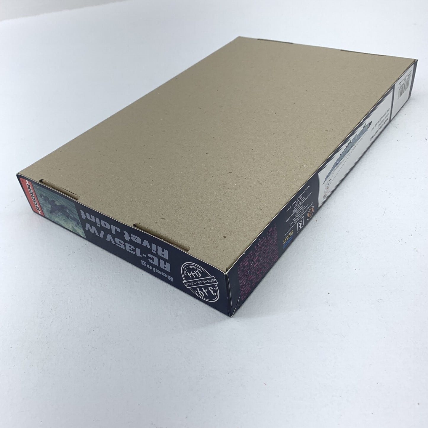 未組立 1/144 米 ボーイング RC-135V/W リベットジョイント 情報収集機 / RE14349 ローデン RODEN..