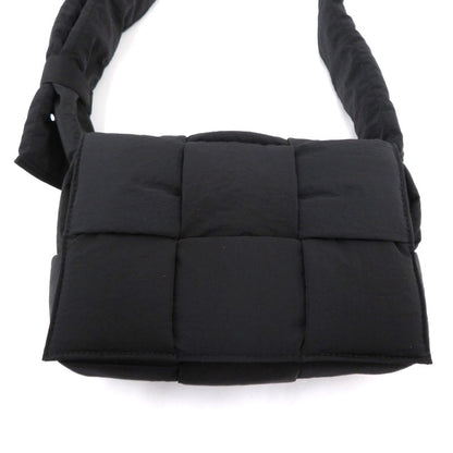 BOTTEGA VENETA | ボッテガヴェネタ スモール パデッド テック カセット ショルダーバッグ 755182VBO818803 ブラック【瀬戸大橋店】