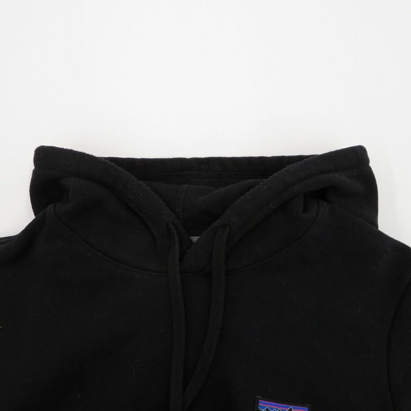 patagonia | パタゴニア メンズ P-6 ラベル アップライザル フーディ パーカー 39621 ブラック サイズ：XS【瀬戸大橋店】